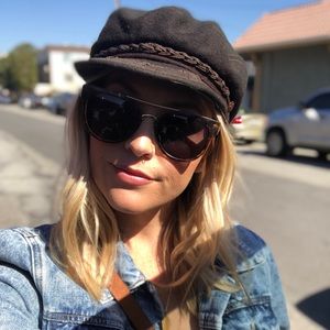 Meet your Posher, Liz